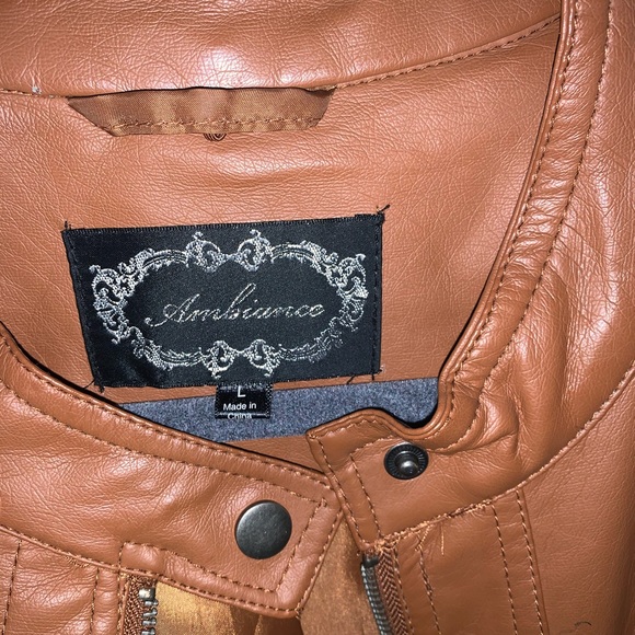 Jacket - Picture 5 of 5